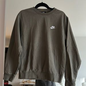 Nike crewneck